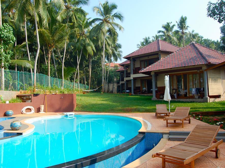 Hotel Ananda Lakshmi Ayurveda Retreat Chowara Esterno foto
