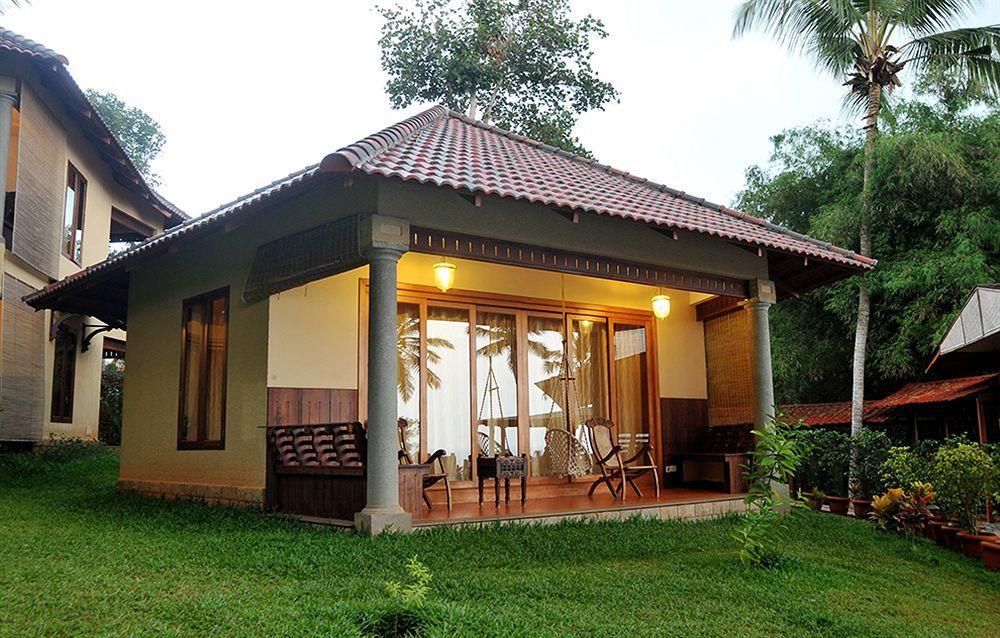 Hotel Ananda Lakshmi Ayurveda Retreat Chowara Esterno foto